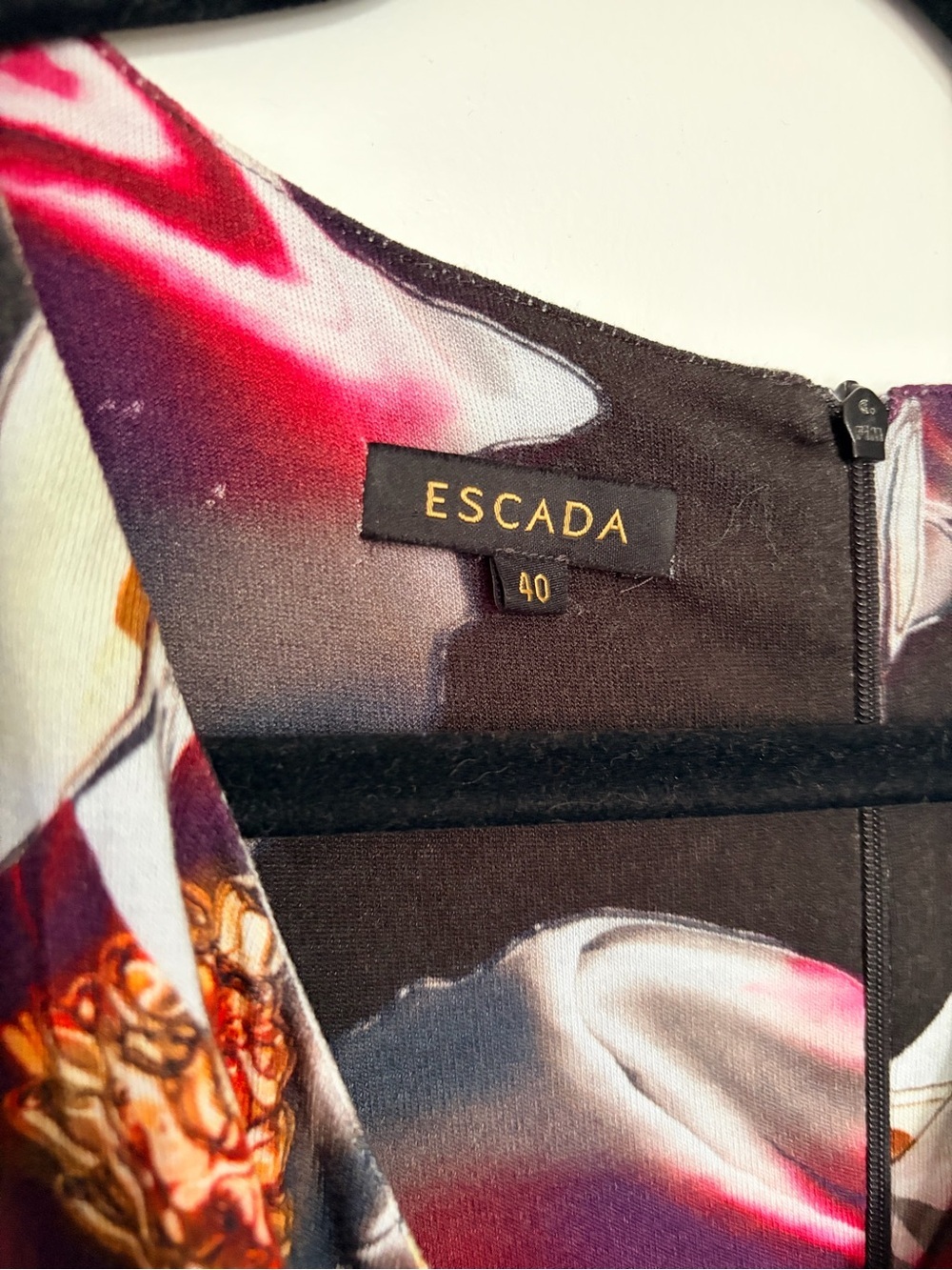 ESCADA Fantasy Manresa Stretchy Mid-length Dress - 40 - Picture 3 of 8